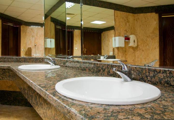 Bathroom Countertop Installation, Laval