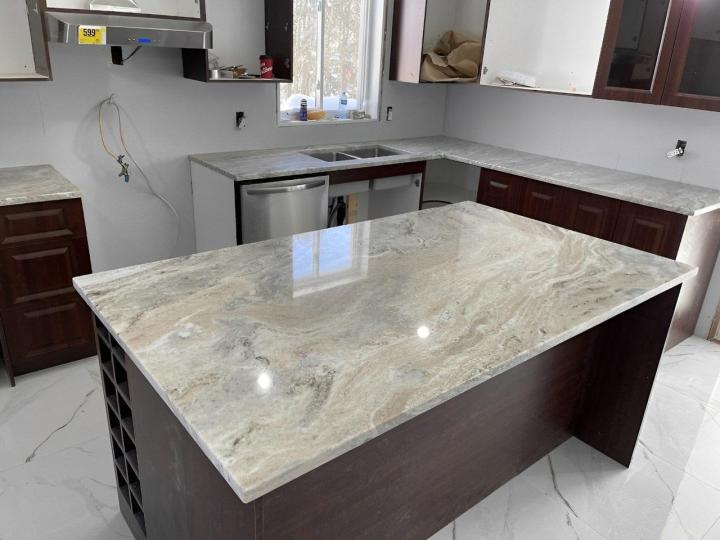 Custom table manufacturer Montreal